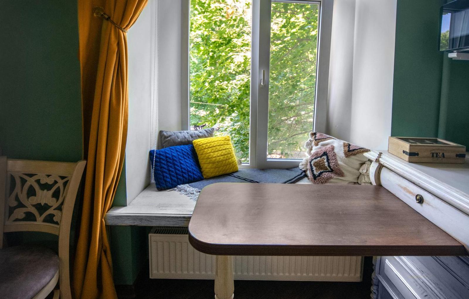Apart Hotel Michelle Одеса Екстериор снимка