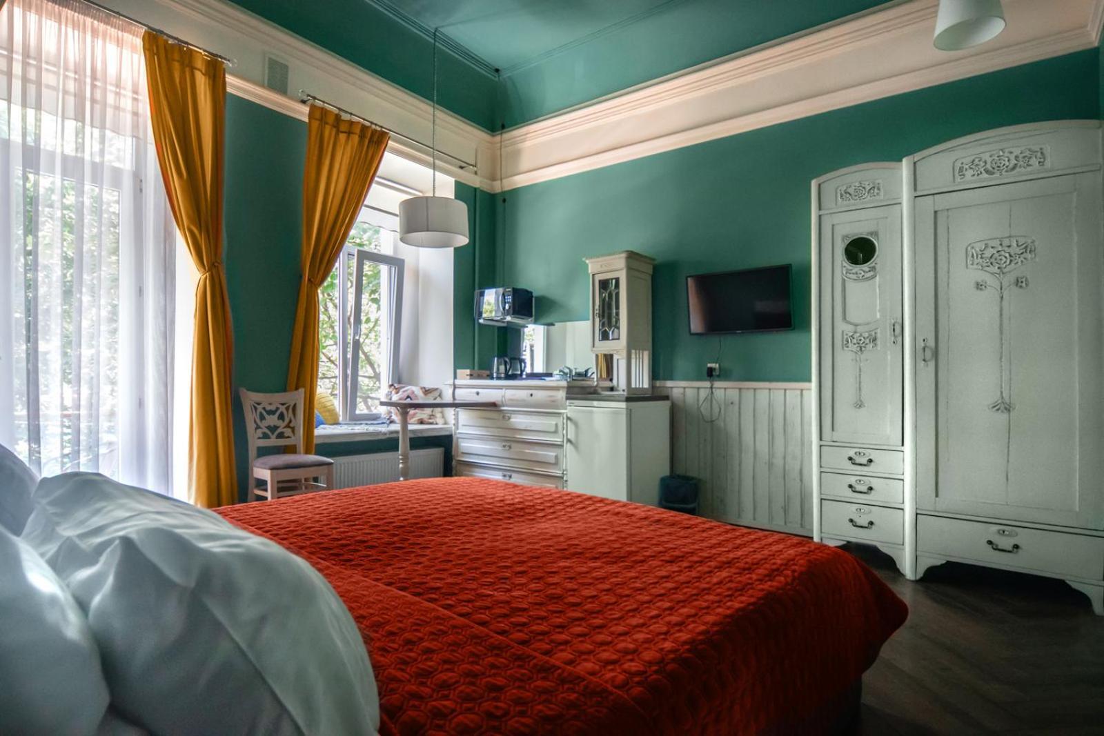 Apart Hotel Michelle Одеса Екстериор снимка