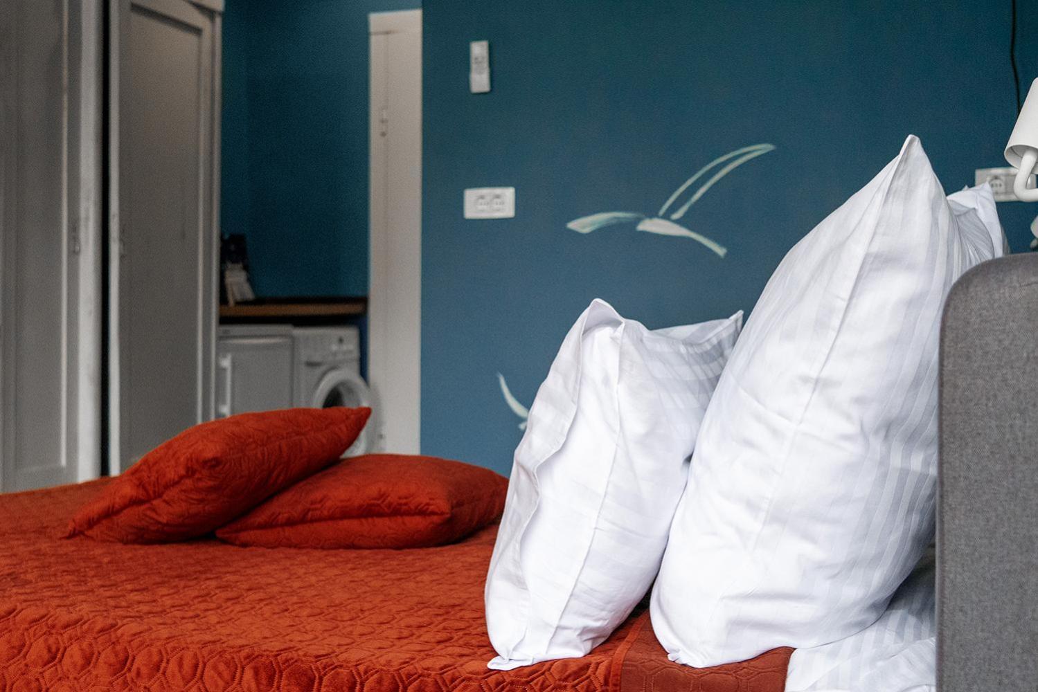 Apart Hotel Michelle Одеса Екстериор снимка