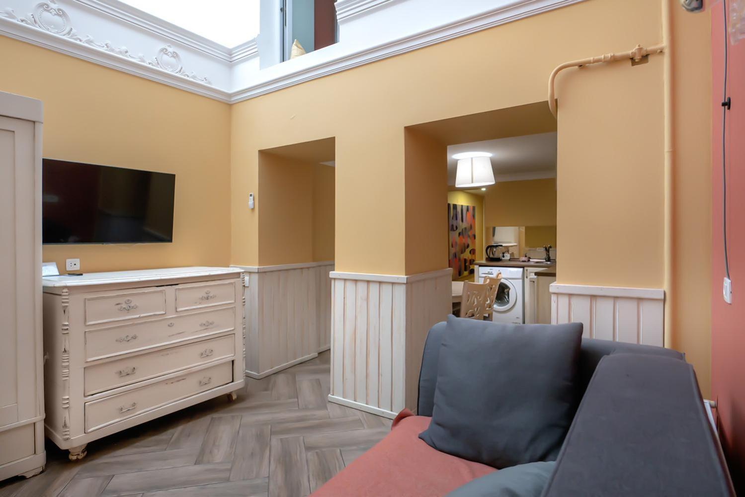 Apart Hotel Michelle Одеса Екстериор снимка