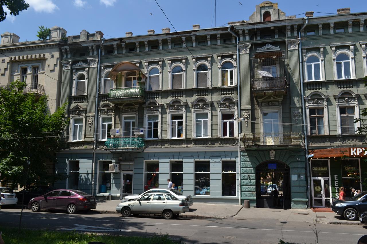 Apart Hotel Michelle Одеса Екстериор снимка